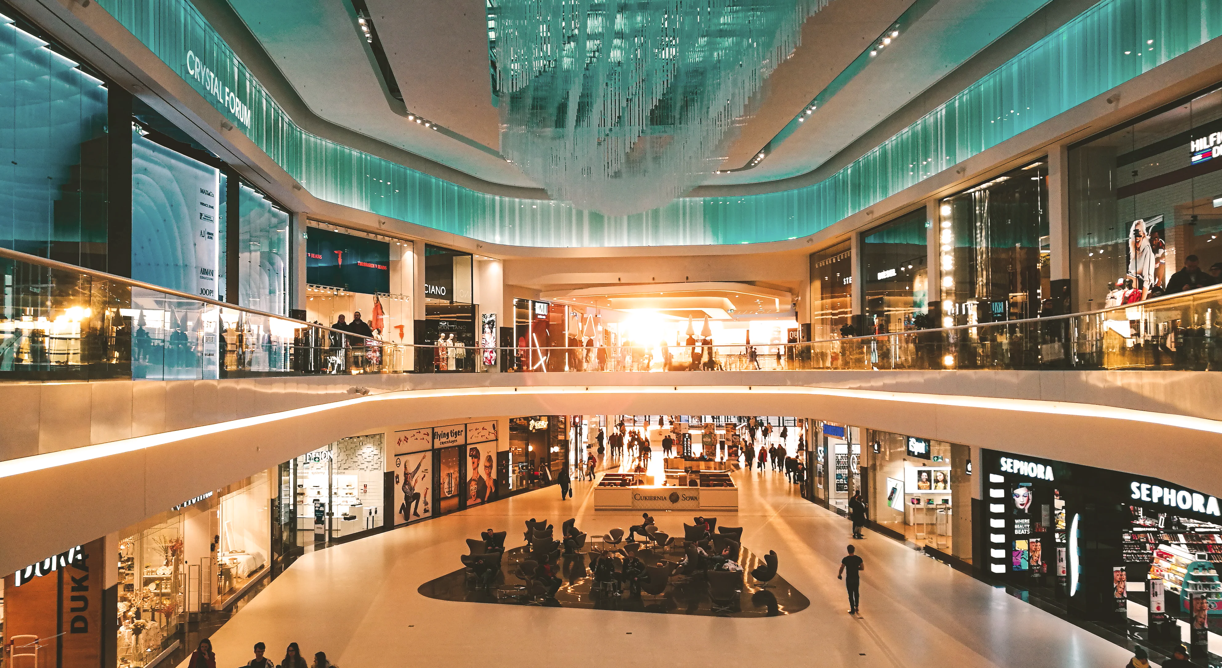 Gestaltungswirkung des Visual Merchandising bei L’Oréal: Eine erfolgreiche Zusammenarbeit mit BARON.