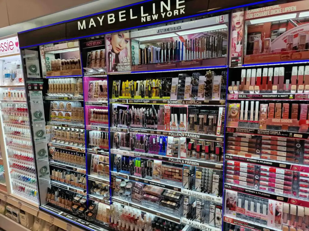 L'Oréal Merchandising - Visual Merchandising - BARON